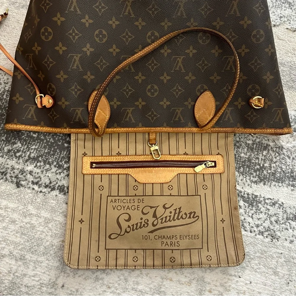 Louis Vuitton monogram coated canvas MM classic neverfull tote